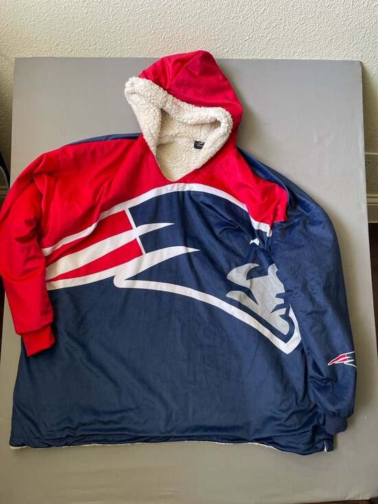 NFL Team Apparel Tops - New England Patriots Oversized Sherpa-Lined Wearable Blanket Hoodie
